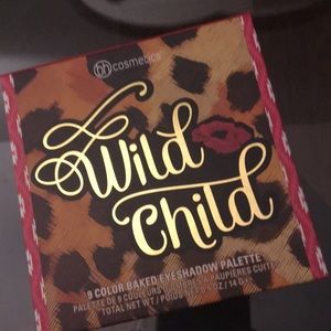 By cosmetics eyeshadow pallet